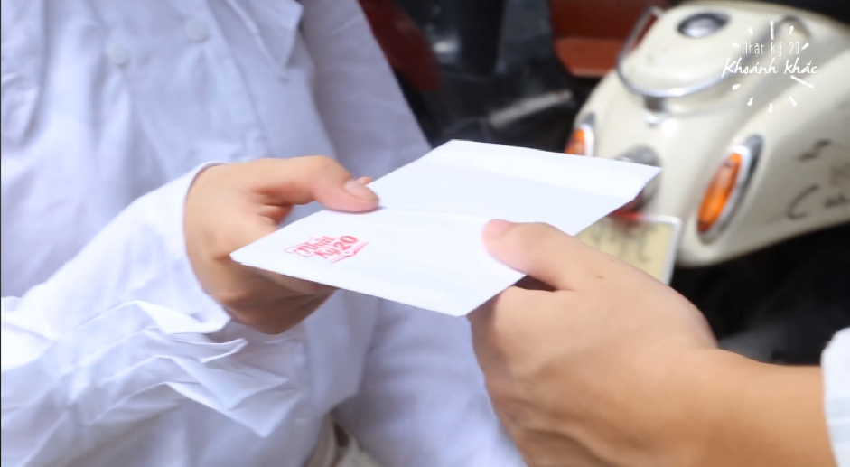 Khoảnh khắc lên hình của Nhật Ký 20 trong ấn phẩm Team Red Gangz - “We make our own moments”.