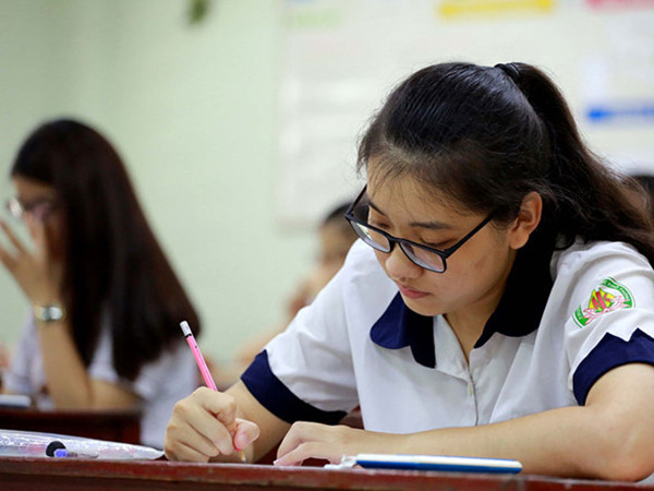 Năm nay nội dung đề thi thay đổi đáng kể, chủ yếu trong chương trình lớp 12. Ảnh: NGỌC DƯƠNG