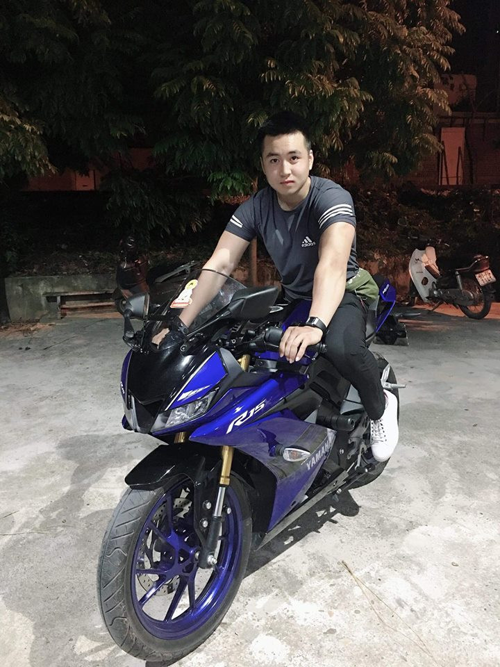 Ngoài ra, anh chàng Mạnh Quyền còn đang giữ vai trò là huấn luận viên trưởng của một câu lạc bộ gym.