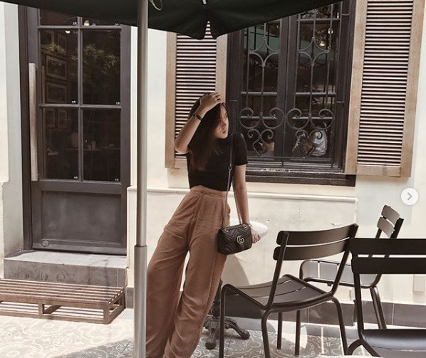 Cô có sở thích đặc biệt với túi xách.