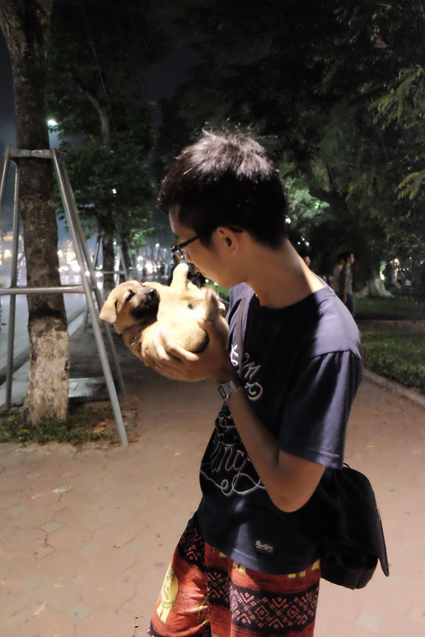 Trung Hiếu là người đứng giữa những luồng ý kiến trái chiều trong gần 2 ngày nay.