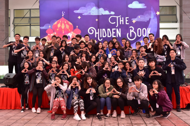 Các thành viên Ban tổ chức và Tình nguyện viên đã rất thành công khi cùng nhau tổ chức "điểm hẹn" The Hidden Book 2019