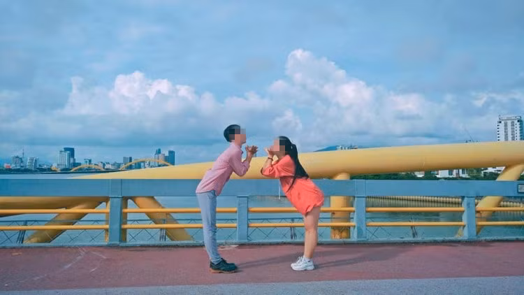 Nhiều người tích cực “đẩy thuyền” cho đôi bạn thân này trở thành người yêu.