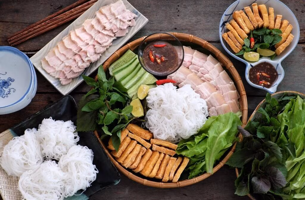 10 món bún mỳ của Việt Nam được báo Tây khen nức nở ảnh 6 10 món bún mỳ của Việt Nam được báo Tây khen nức nở ảnh 6