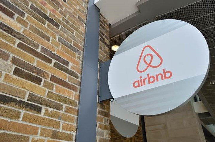 Airbnb được thành lập năm 2008 và đã thay đổi cả hệ sinh thái du lịch khi không nắm trong tay bất cứ khách sạn nào, nhưng lại trở thành trung tâm đặt phòng lưu trú trên khắp thế giới./.