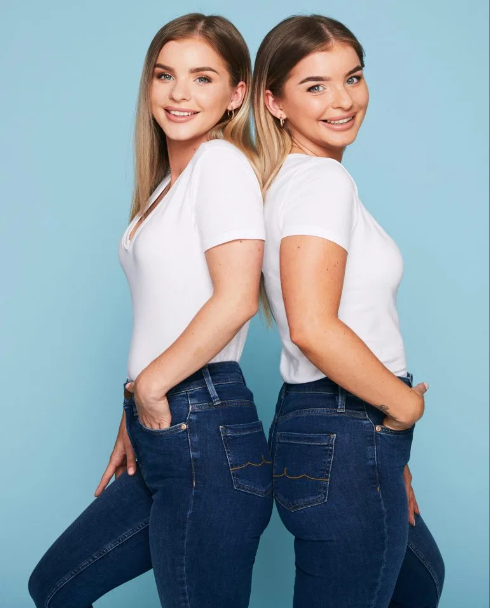 Cả 2 cô gái này đều lấy tên là Summer trong chương trình.