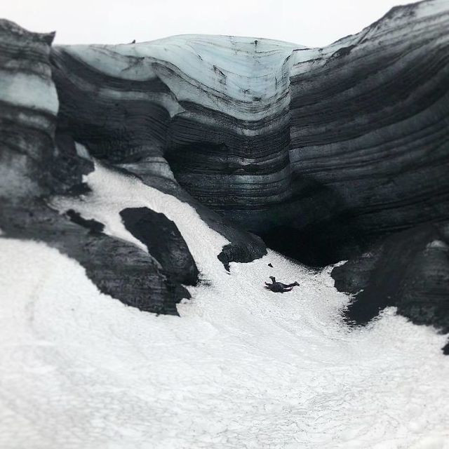 Stefdies ở sông băng Kötlujökull. Stefdies ở sông băng Kötlujökull.