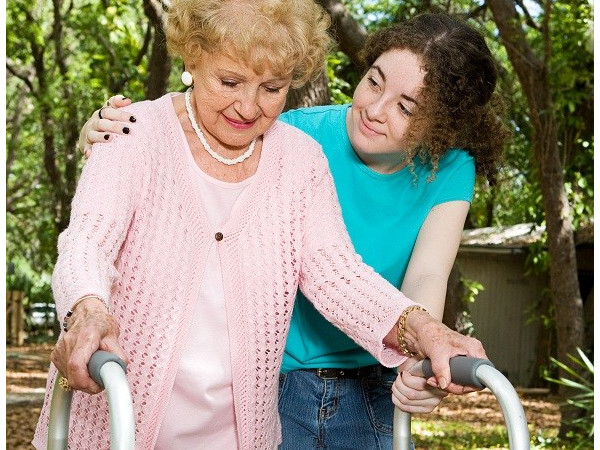 Hãy giúp những người không quen - bạn sẽ tự tin và hạnh phúc hơn