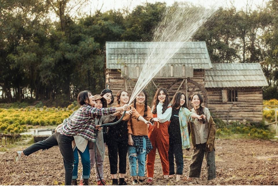 Hay mình về Đà Lạt sống? Mình trồng rau, nuôi thú cưng sống đời an nhiên...