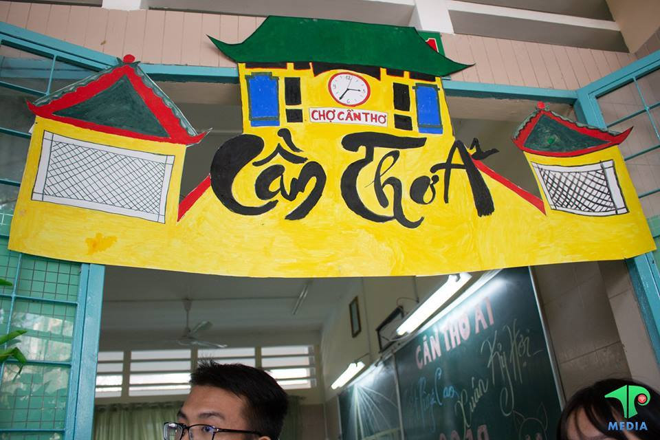 Cần Thơ gạo trắng nước trong.