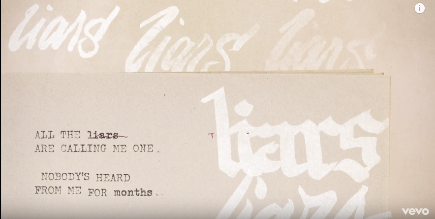 Nói về tình yêu mới nhưng Taylor vẫn không quên nhắc nhở những người mình đã 