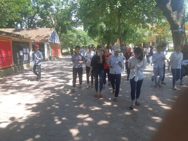 Các thí sinh tham gia kỳ thi tuyển sinh vào lớp 10 tại Nghệ An.