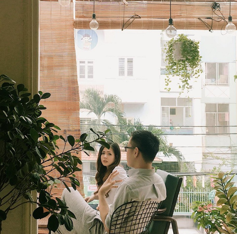 9x xinh đẹp bày tỏ sự khiếm tốn và muốn sống hết mình từng giây từng phút với những khoảnh khắc tuyệt vời mà chỉ có công việc mang lại.