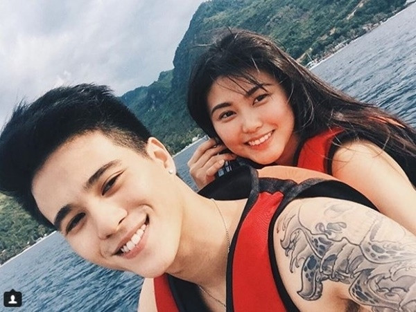 Hạnh phúc khi du lịch bên nhau.