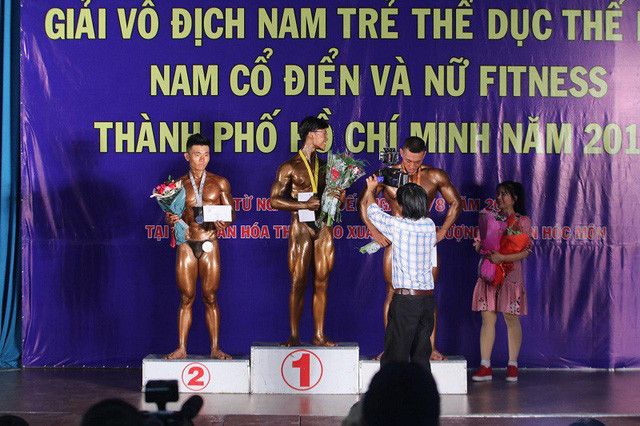 Vinh giành HCV giải thể hình thành phố.