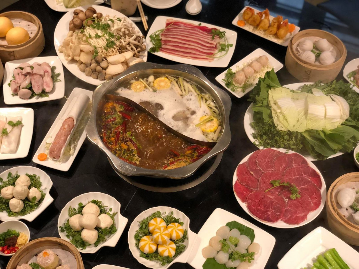 Tết này ăn gì: Tết ấm no với 20 quán buffet mở xuyên Tết tại Hà Nội và TP.HCM ảnh 6