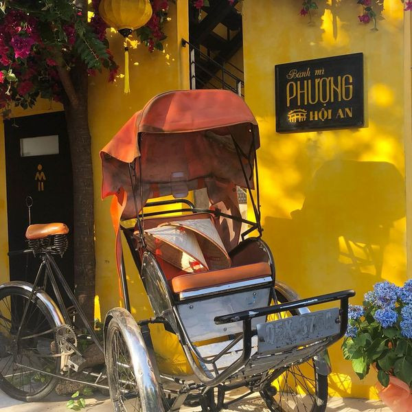 Còn có hẳn chiếc xích lô. (@falling_in_fuchiko)