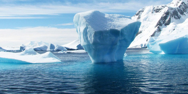 Chính quyền sở tại buộc phải sơ tán cư dân vì mối lo ngại nguy cơ lũ lụt.