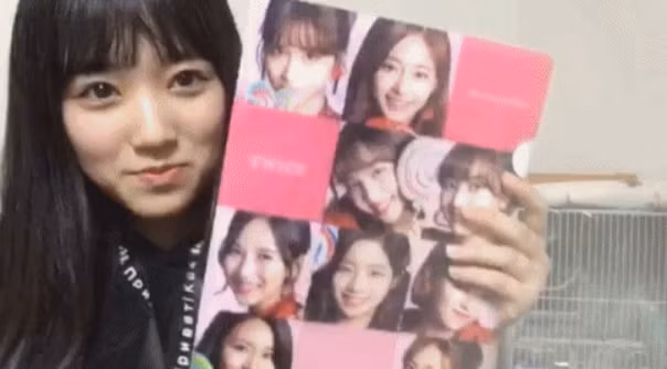 Tưởng như chẳng liên quan, nhưng TWICE và IZ*ONE lại có nhiều điểm trùng hợp bất ngờ ảnh 1