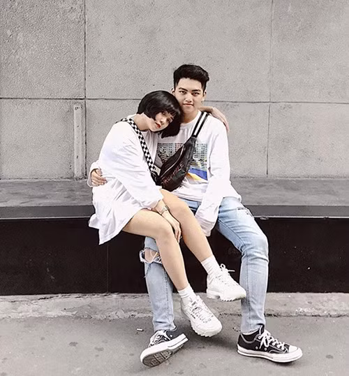 3 cặp đôi hot teen gây sốt Instagram 2017 với style đẹp miễn bàn ảnh 1