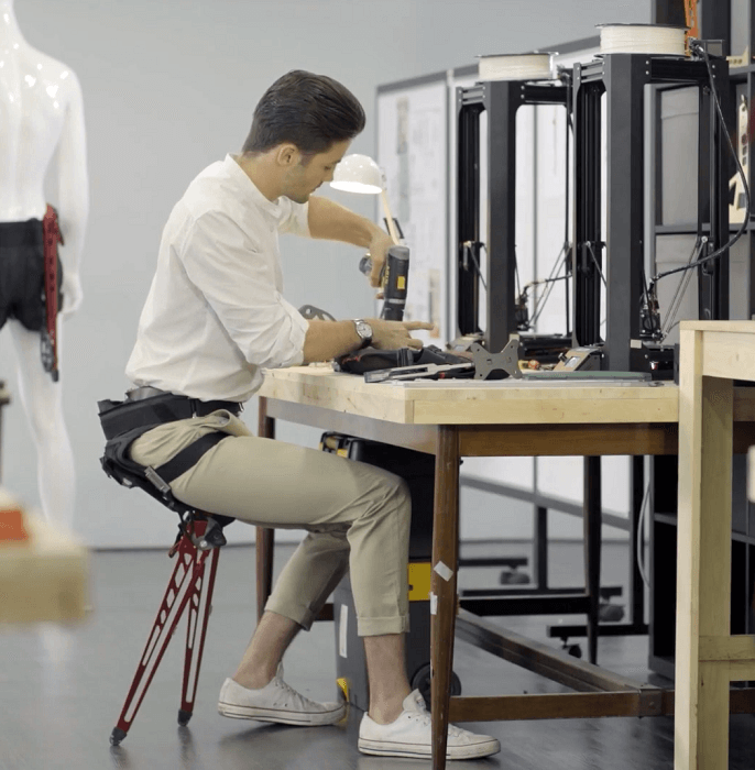 Khi mang LEX đi học hay đi làm, chắc chắn bạn sẽ đạt giải “người biết tiết kiệm không gian nhất” đấy!