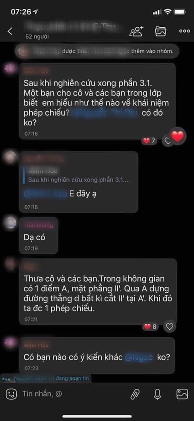 Nhiều trường yêu cầu triển khai học online để đảm bảo kiến thức trên lớp không bị gián đoạn.