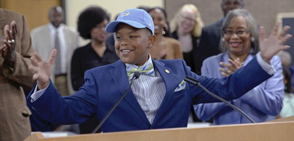 Mỹ: Kinh ngạc cậu bé 11 tuổi giành học bổng toàn phần vào... đại học ảnh 1