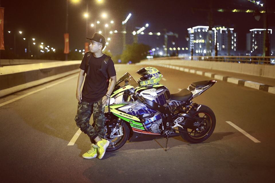 Hình ảnh về vị hôn phu của MiA.