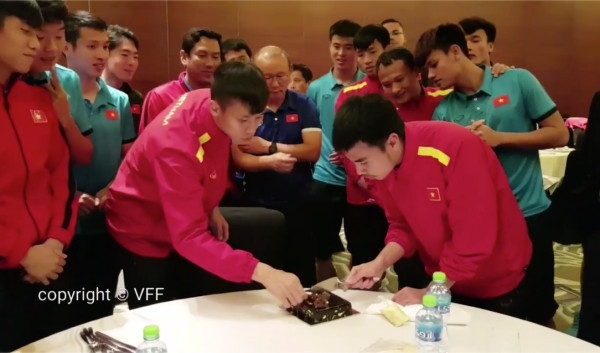 Đức Huy hạnh phúc trong ngày sinh nhật.