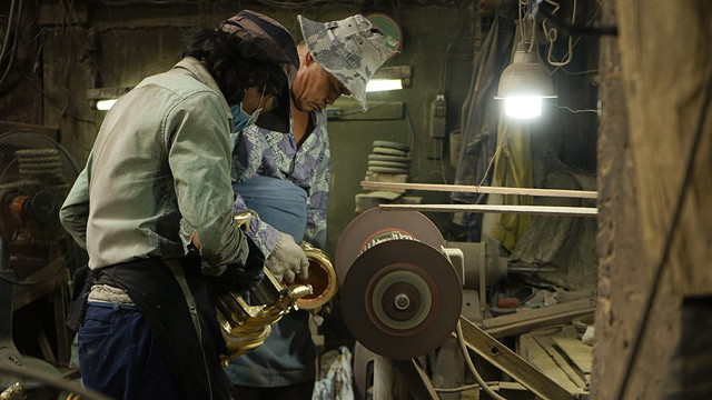 Mài định phom dáng của lư