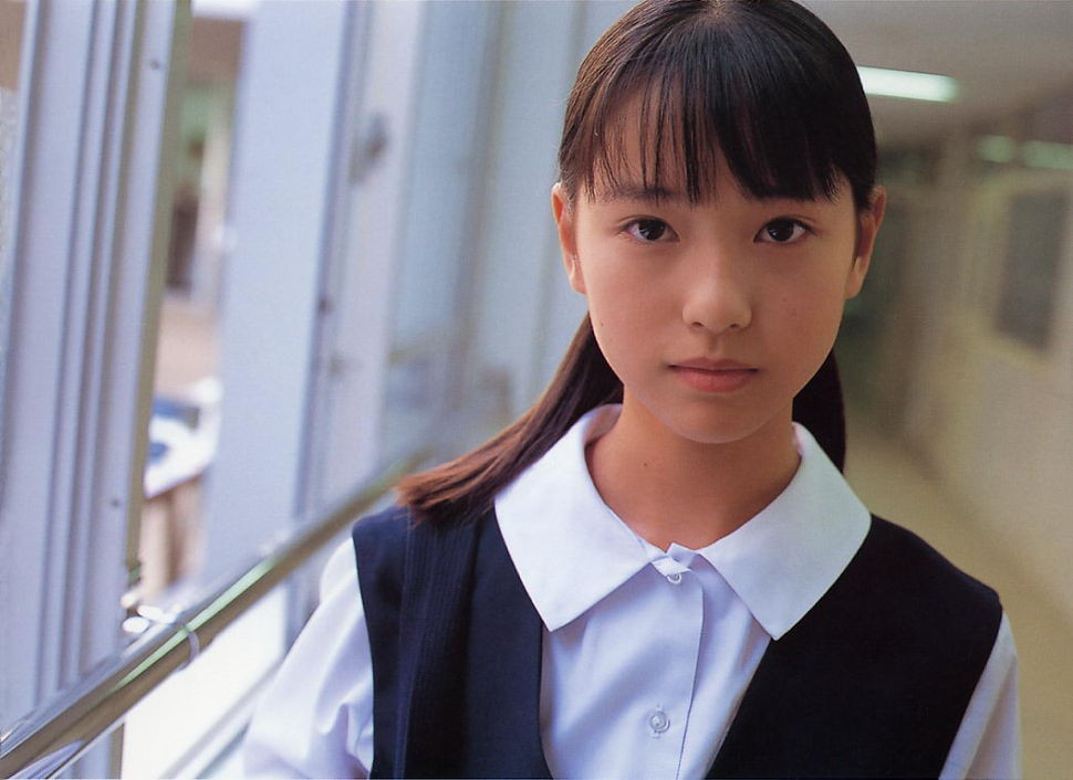 Nhắc đến mỹ nhân Nhật Bản, không thể bỏ quên Toda Erika - một trong những biểu tượng nhan sắc nổi bật nhất. Có thể thấy từ khi còn chưa là thiếu nữ, cô đã rất xinh đẹp.