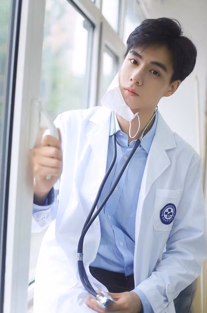 Hồ Nhất Thiên