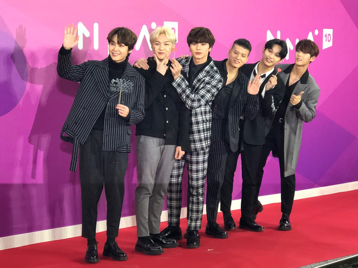 Hàng loạt sao lớn đổ bộ thảm đỏ MMA 2018: BTS, iKON, WANNA ONE... đều có mặt ảnh 7