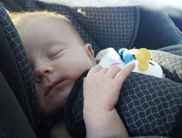 Trẻ em sẽ cảm thấy yên tâm khi nghe giọng mẹ.