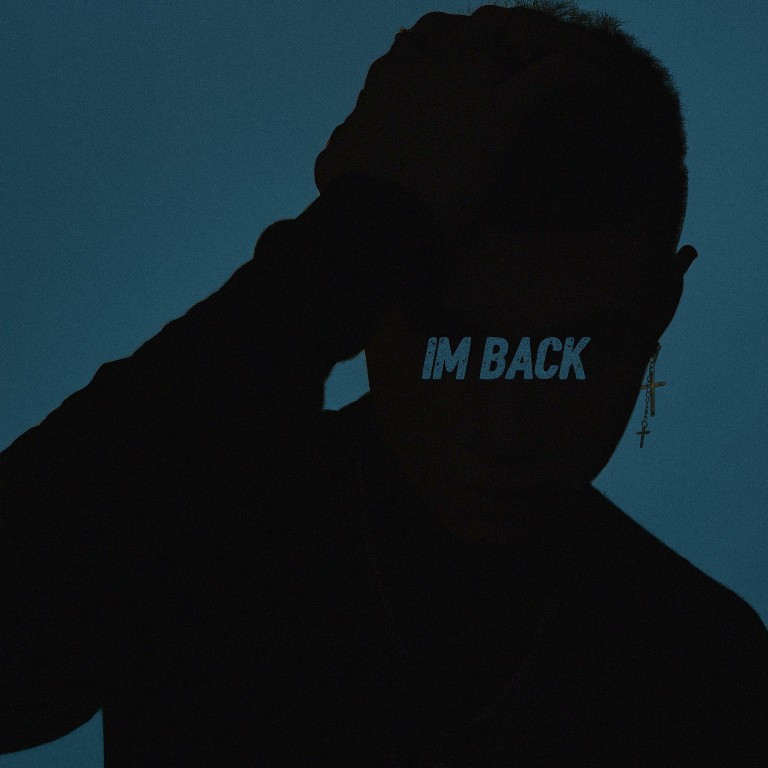 Tấm hình "nhá hàng" sự trở lại của Noo Phước Thịnh từng khiến các fan "đứng ngồi không yên".