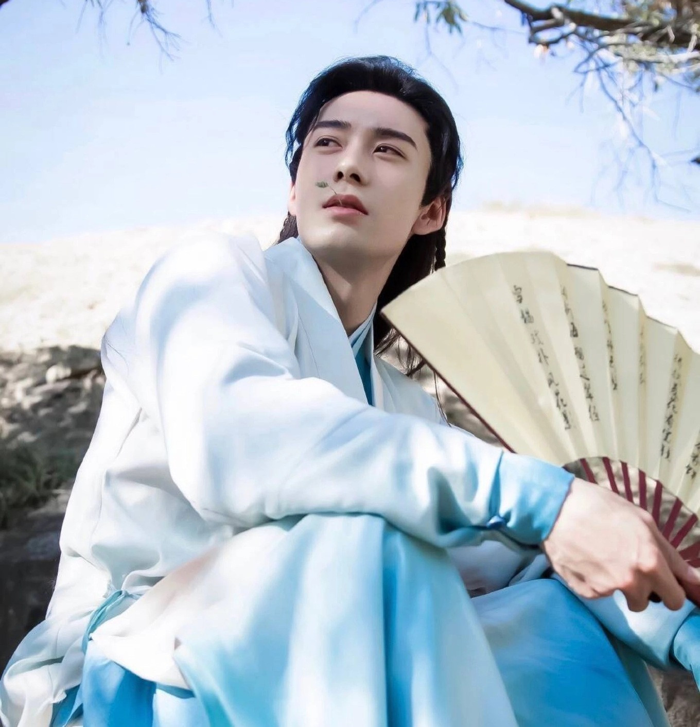Những nam thần vạn người mê trong phim cổ trang Trung Quốc 2019, bạn thích ai nhất? ảnh 9