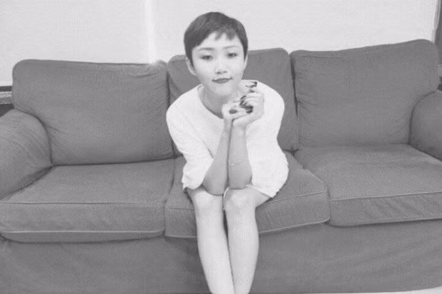 Mái tóc gây sốc của Hwasa