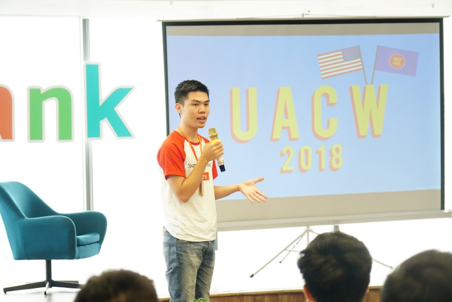 Phần chia sẻ về môi trường biển của Quang Minh – một diễn giả của UACW 2018.