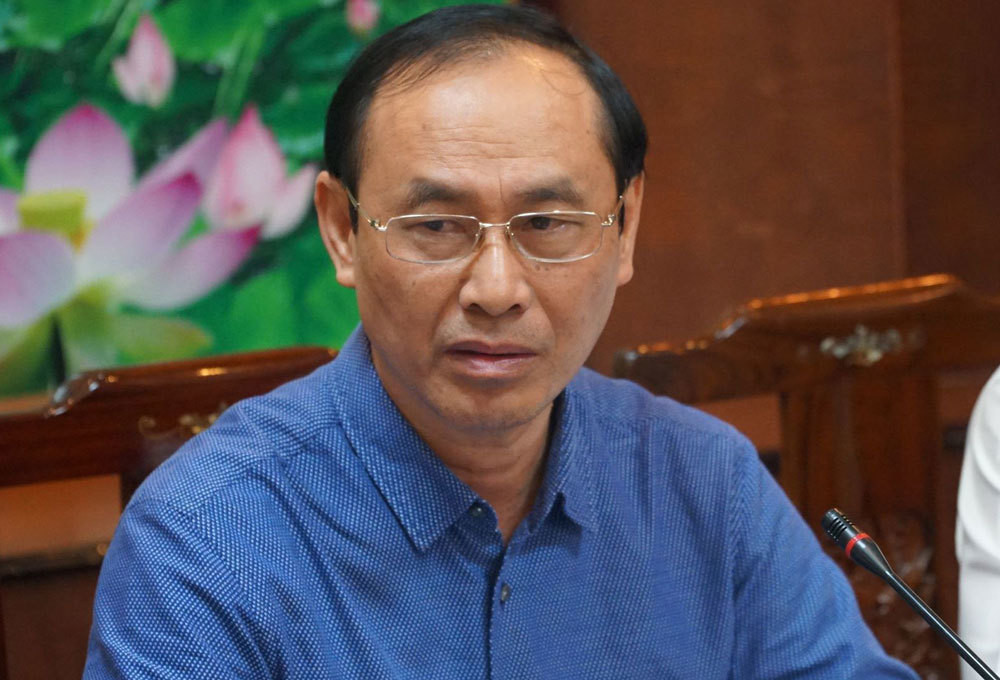 Ông Lê Đình Thọ, Thứ trưởng bộ GTVT chủ trì buổi họp báo thông tin về vụ tai nạn. (Ảnh: Như Sỹ)