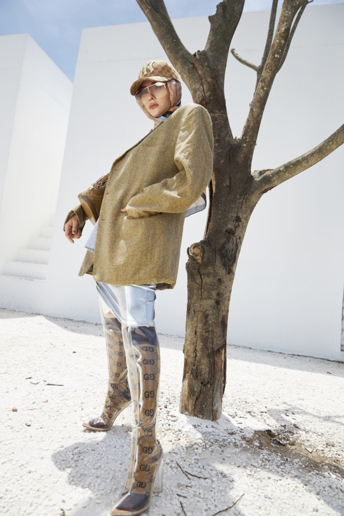 Đây là phong cách "bà ngoại" đã dậy sóng thời gian qua khi rapper A$AP Rocky và gần đây nhất người "đàn em" Sơn Tùng M-TP tạo nên.