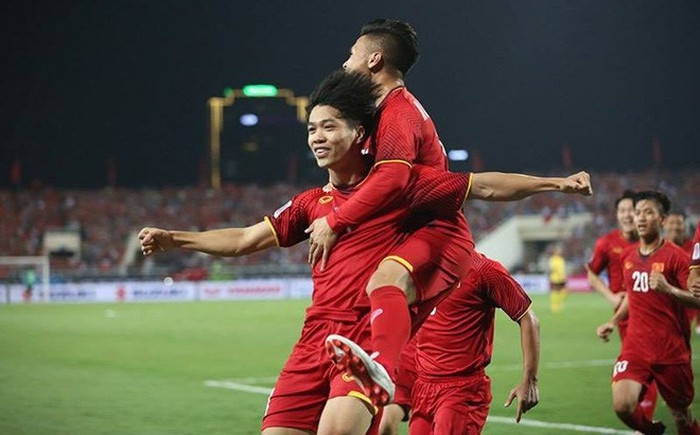 Công Phượng luôn cõng Quang Hải.