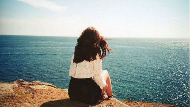 "Năm nay mình 27 tuổi rồi. Mình đã yêu anh từng ấy năm như vậy đấy. Vậy mà anh không cầu hôn với mình…".