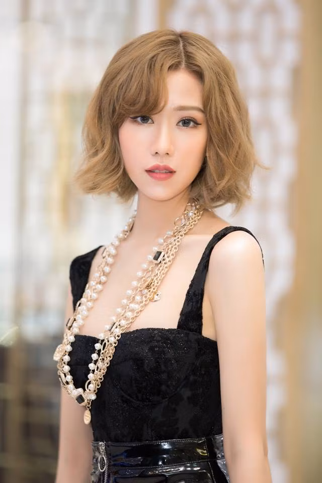 Showbiz Việt đâu có thiếu những ngôi sao phong cách luôn đi đầu trào lưu ảnh 2