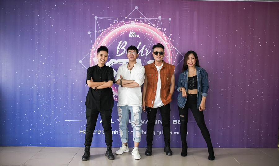 Bộ tứ giám khảo "quyền lực" đem tới những lời góp ý, nhận xét.