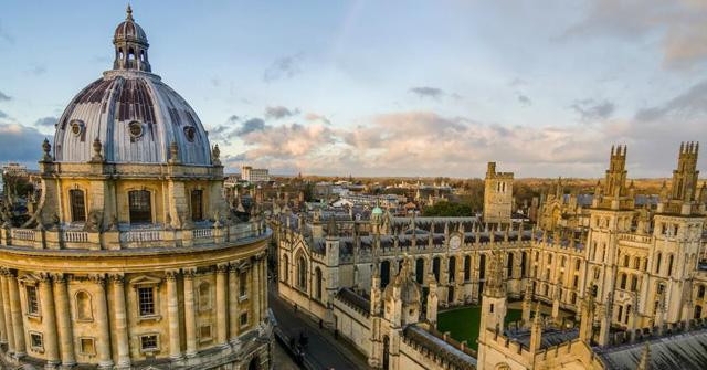 Đại học Oxford dự kiến mở thêm trường thành viên đầu tiên trong 30 năm. Đại học Oxford dự kiến mở thêm trường thành viên đầu tiên trong 30 năm.