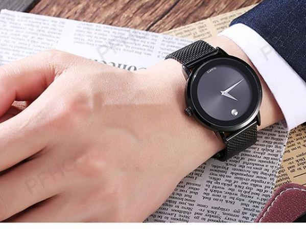 Bố mẹ đã tặng tôi một cái đồng hồ như ý.