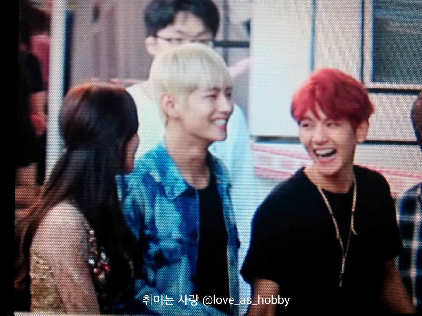 Bắt trúng khoảnh khắc sao Hàn tim đập chân run khi gặp “nữ thần” Yoona ảnh 3