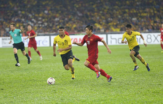 Cánh trái của Văn Đức vẫn là mũi tấn công chính của Việt Nam