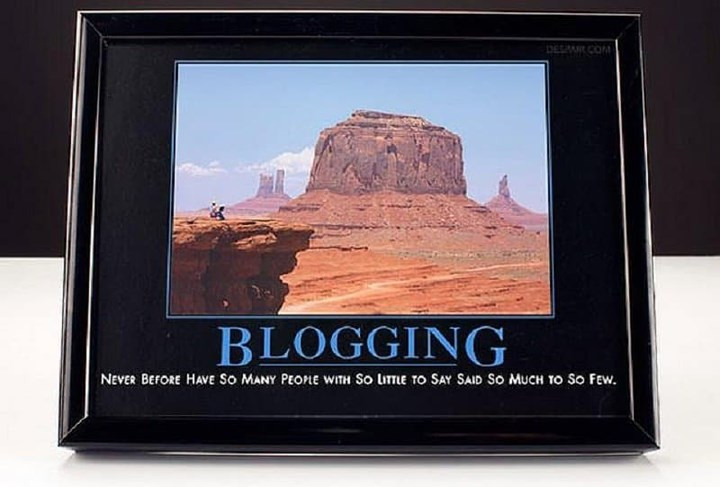 Bắt đầu viết blog. Mọi người đều thích viết blog và nếu bạn chưa viết blog thì bây giờ là thời điểm tốt để bắt đầu. Bạn có thể viết về bất cứ điều gì bạn muốn. Điều này sẽ làm cho một ngày của bạn đỡ nhàm chán hơn.