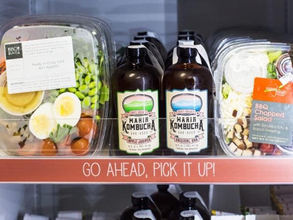 Nhiều món ăn lành mạnh đã được đưa vào máy bán hàng.